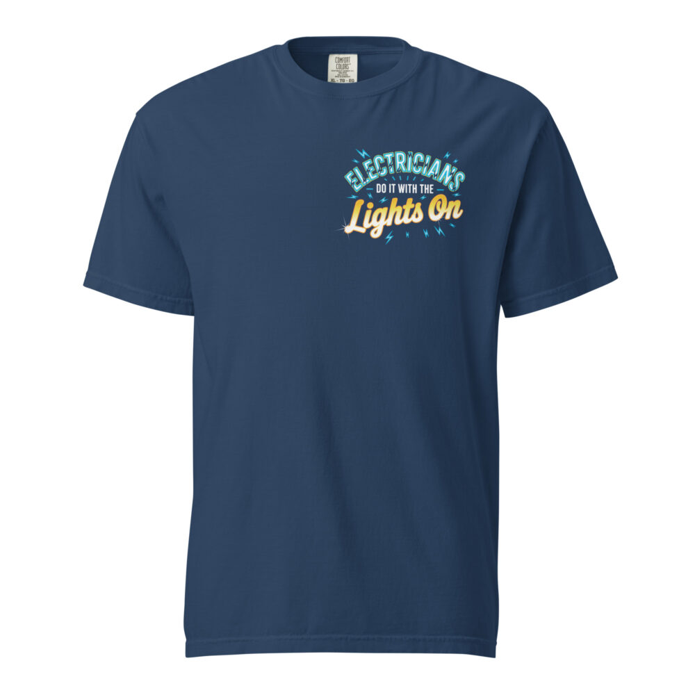 Electricians Do It With The Lights On Tradies Men T-Shirt - Image 6